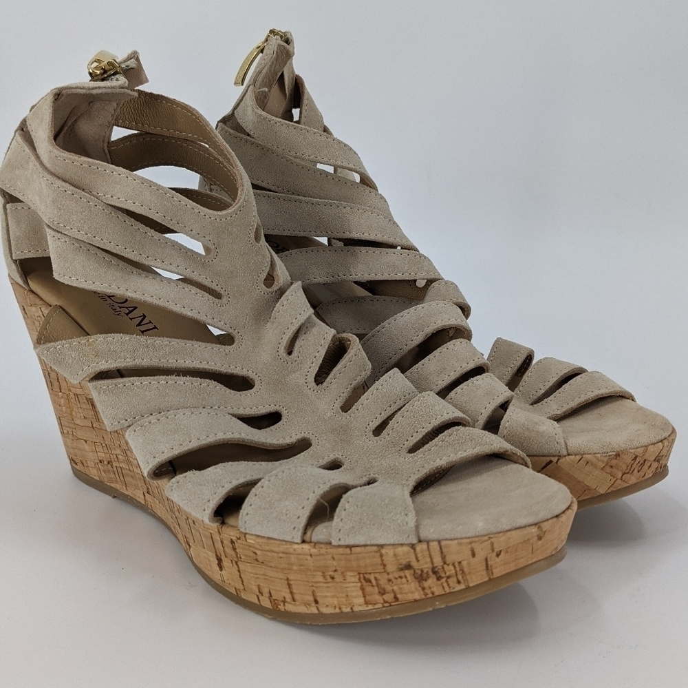 NWT CORDANI Suede Platform Wedge Sandals